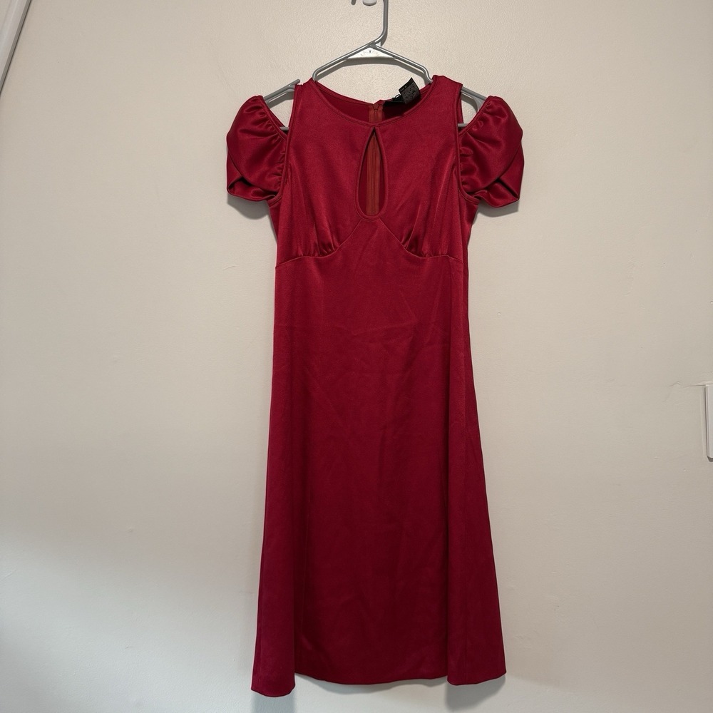 MaxMara NWT Satin Red Cut-Out Cap Sleeve Cold‎ Shoulder Mini Dress Size 2